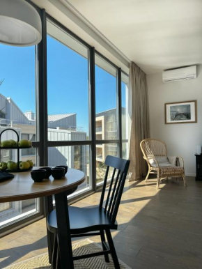 IVIS House apartment by the sea at 